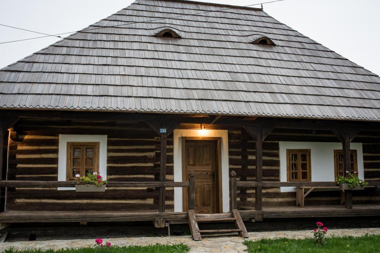 Casa Strabunicului Hotel Partestii de Sus  Kültér fotó